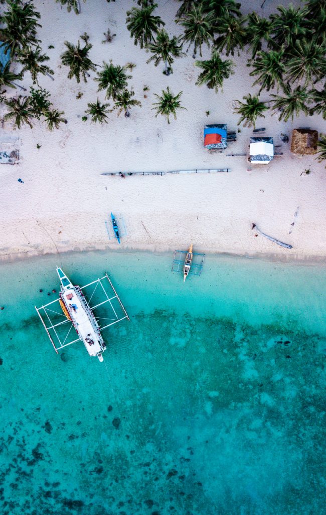 Curiosidades sobre as Filipinas: as praias não tem barraquinhas nem vendedores ambulantes. 