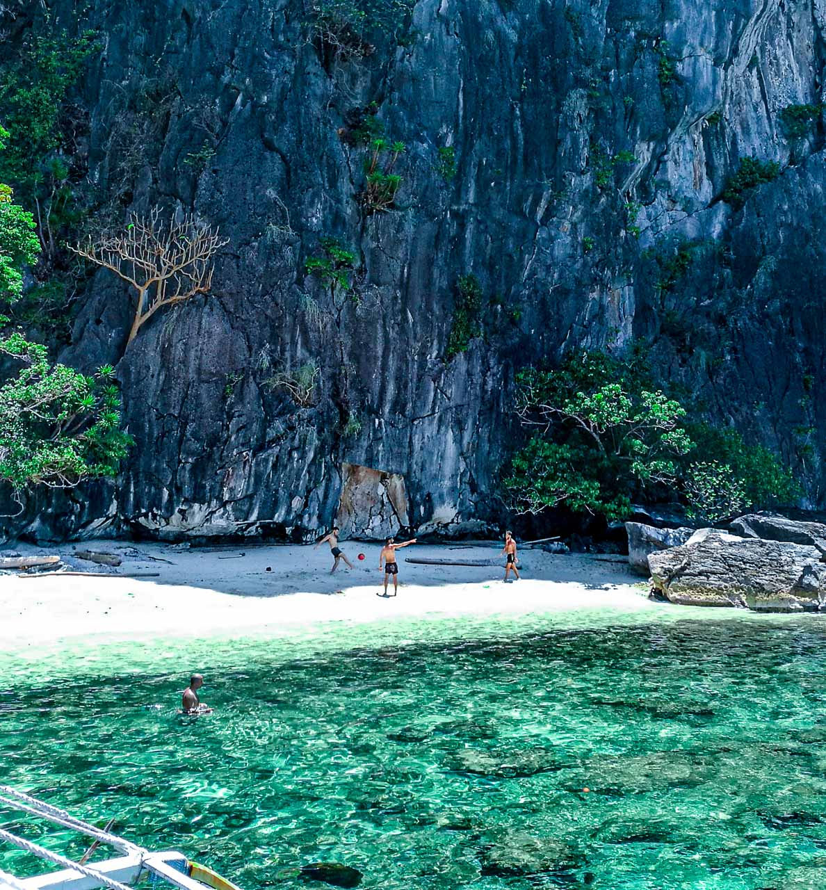 Os rochedos de El Nido são apaixonantes e não podem deixar de ser visitados. 